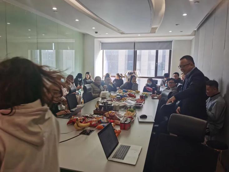 元?dú)鉂M滿！我們開工啦！